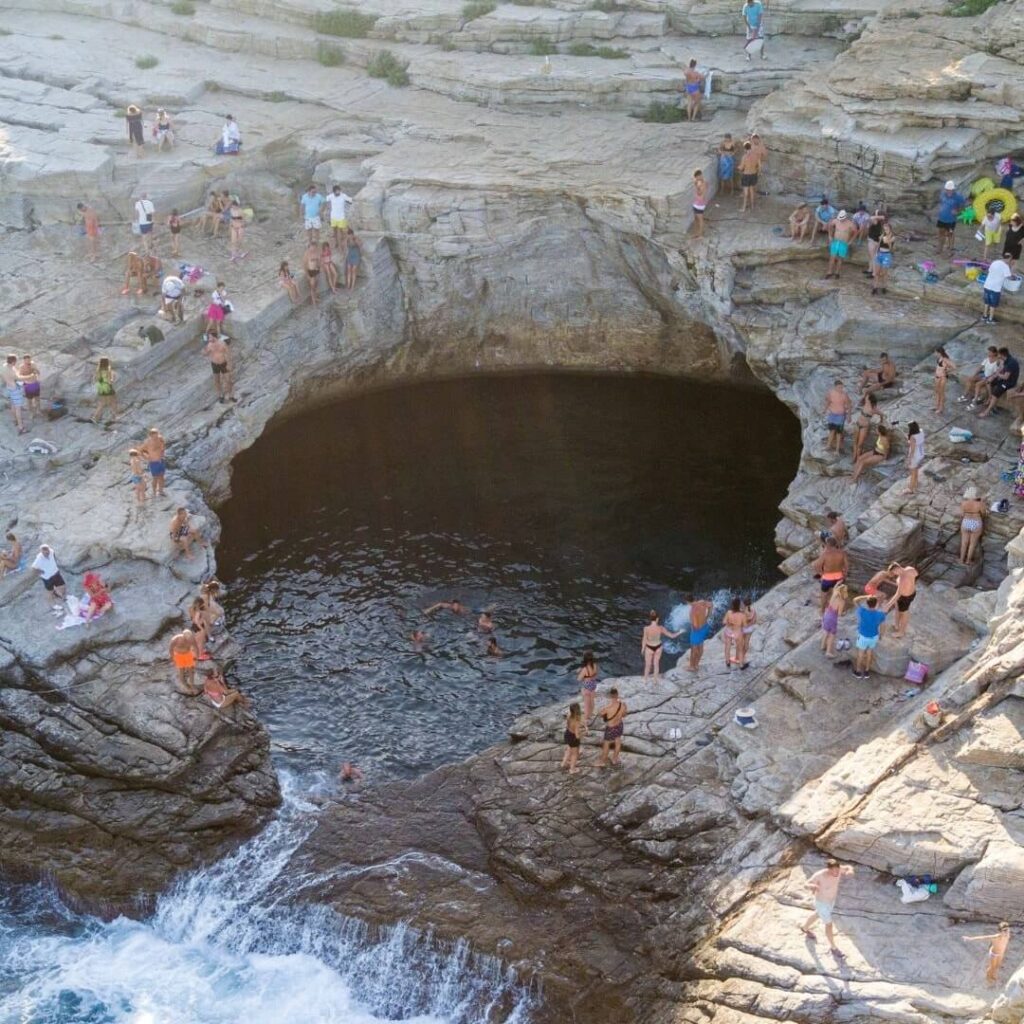 Εναέρια λήψη από τη Γκιόλα Θάσου